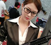 ˧��Ůǹ��<br/><span>�ȶ�</span><i>167412</i><em>4</em>