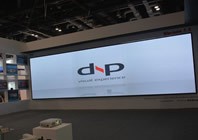 DNP展示多款强光投影幕