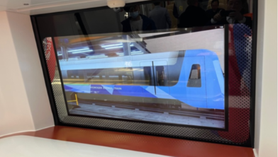 ͸��OLED�������ʹ����ͨչ<span>չ�ᱨ��</span>