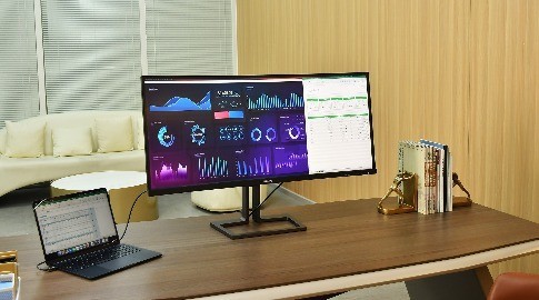 适合专业人士的显示器有哪些特点?