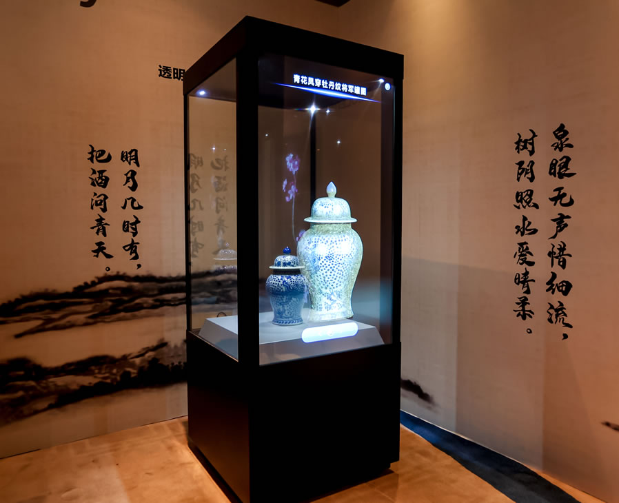 透明OLED在博物馆文物展示环节中的应用