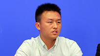 新纶空气净化器事业部</br>常务副总经理</br>石学兵