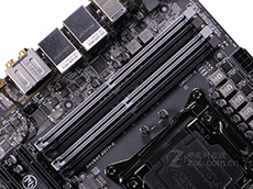 X99-Gaming G1 WIFI�ڴ�ӿ�