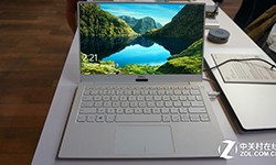 CES����չ̨չʾ���¿�XPS13 ������ɫʮ��ʱ��