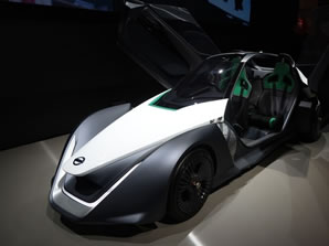 <b>4</b>�ղ�BladeGlider�綯����