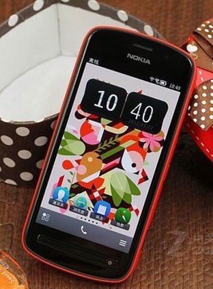 ˭������֮��? HTC One��ƴ�����Ȼ�