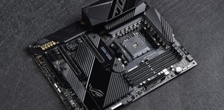 ������Ϯ ��˶ROG C8DH����ͼ��