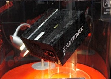 ������CeBIT2013չ650Wȫ�����׽��Դ
