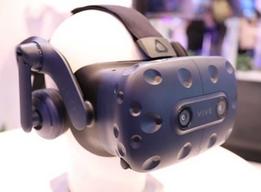 <em>5</em>HTC VIVE PRO