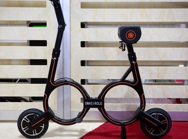 <em>2</em>�ɵ��ɱ����ĵ綯��