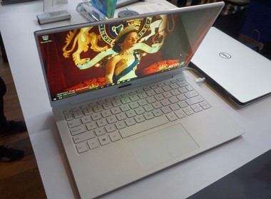 <em>8</em>���� XPS 13