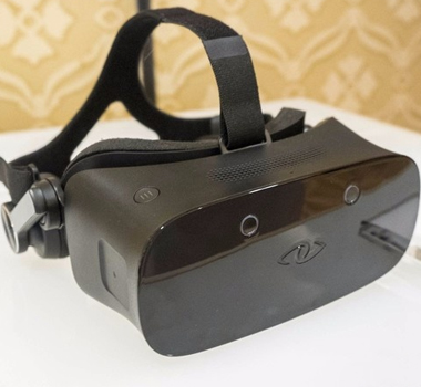 <b>�ڴ�</b>΢������Holographic VRͷ��