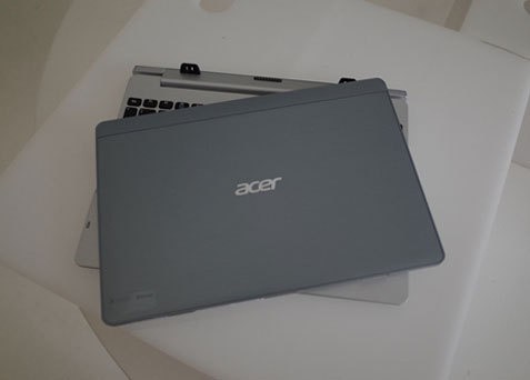 ���������ֶ���һ���곞Switch 10����