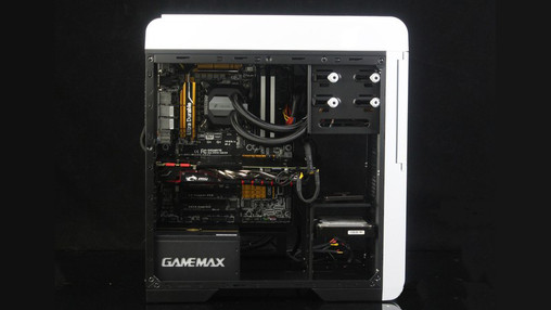 �ع��Լ֮�� GAMEMAX̼60����ͼ��