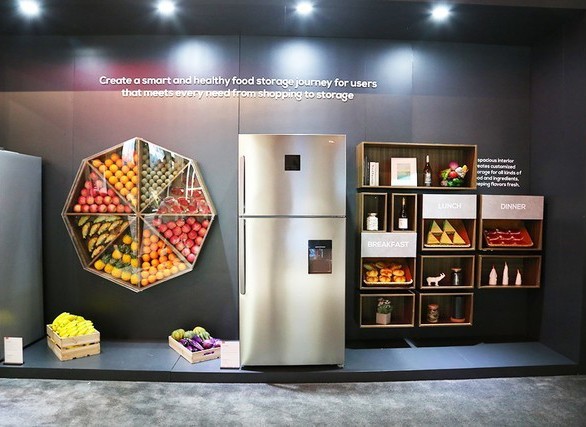  TCL refrigerator appeared in CES2019