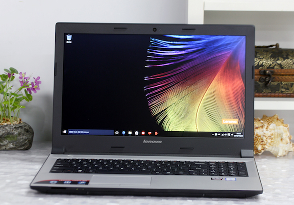 ��������300����HD LED��Ļ