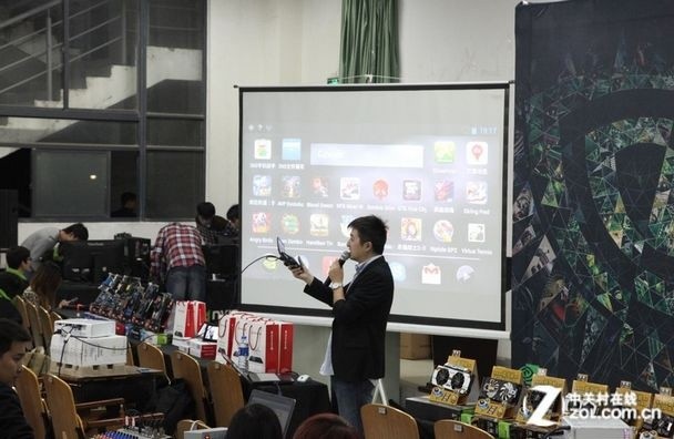 ����У԰��