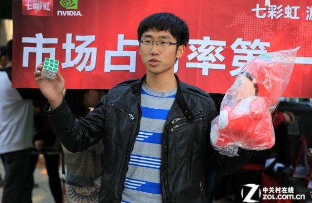 ����У԰��