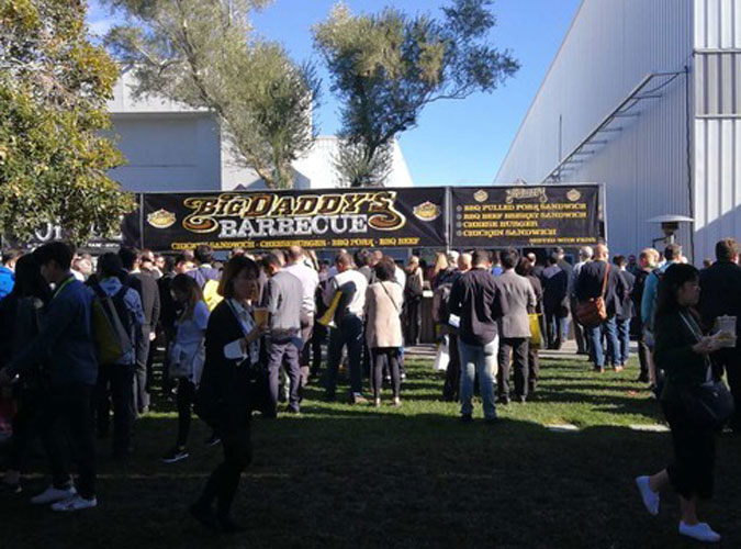 CES 2018ͻ��ͣ�� ���ֳ��ݹر�