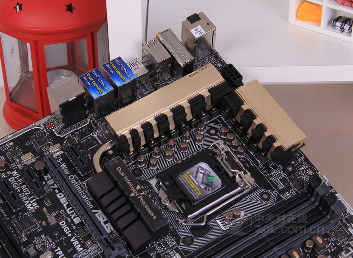 CPU