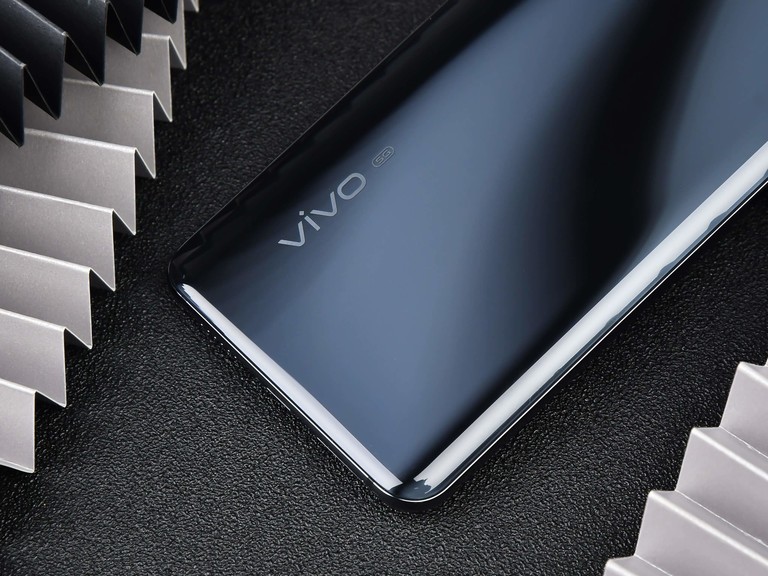 vivo X30