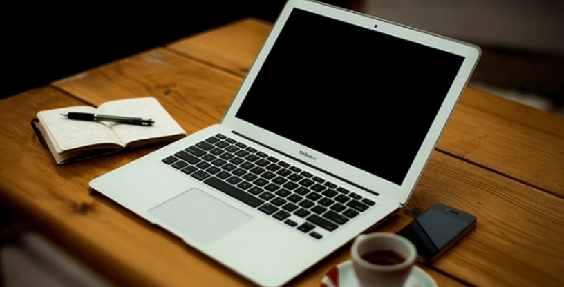 ƻ12MacBook AirȫߴUSB