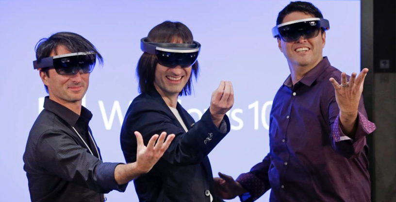 ΢HoloLens۾߰