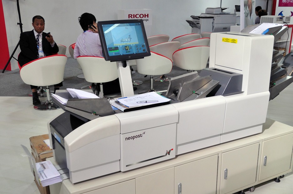 ����칫�ͽ������