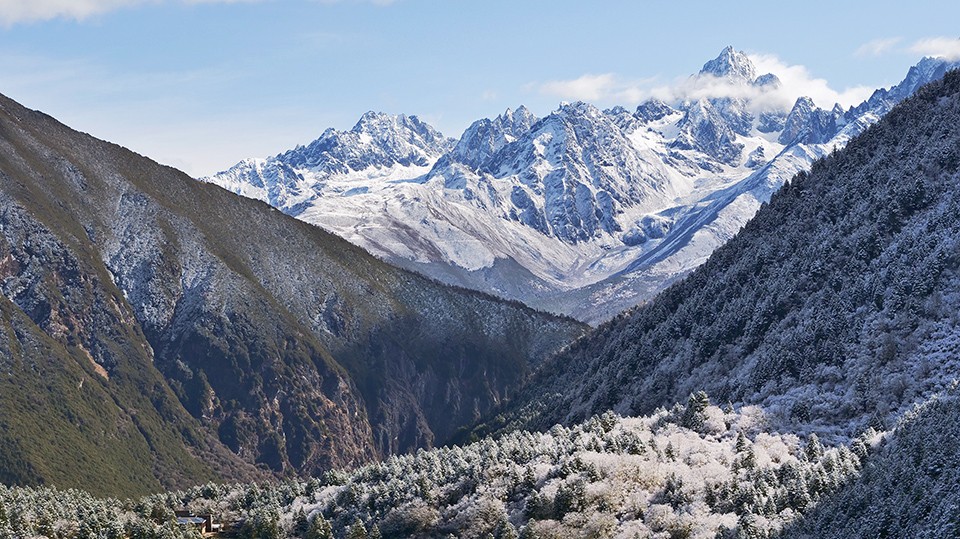 4000�׵�ѩ���ؾ� �����ڴ����ĸ�Զ֮��